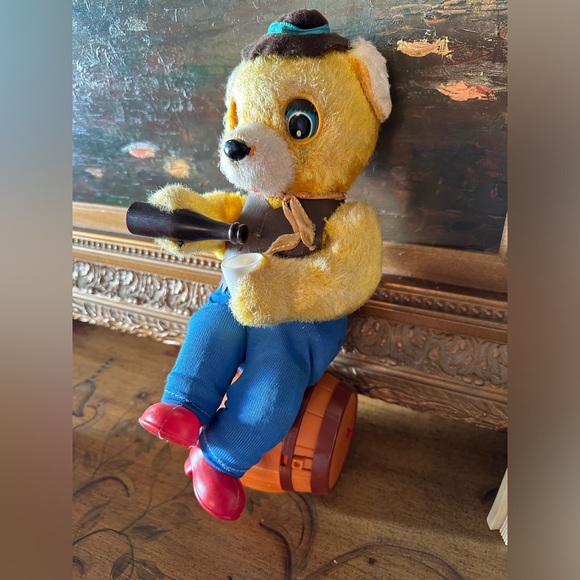 RARE Vintage Toys Battery Operated Picnic Bear Alps Japan Drinking WORKS Unique - Picture 3 of 8